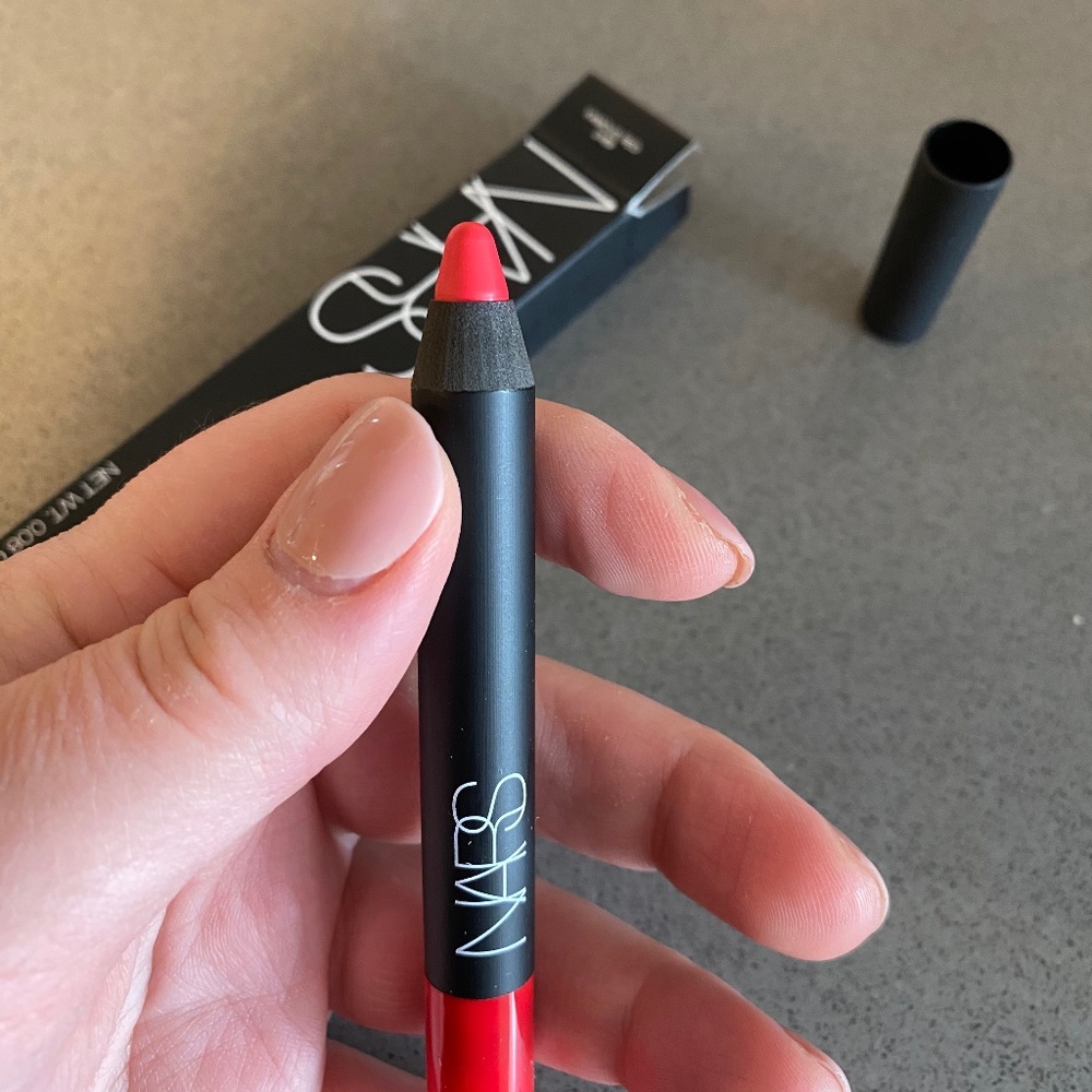 Nars Lip Pencil Famous Red